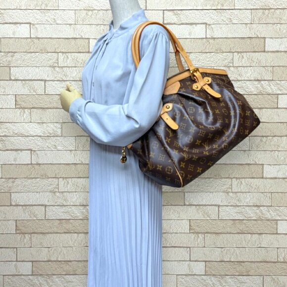 LOUIS VUITTON Authentic Brown Monogram Canvas Shoulder Bag - Picture 2 of 11